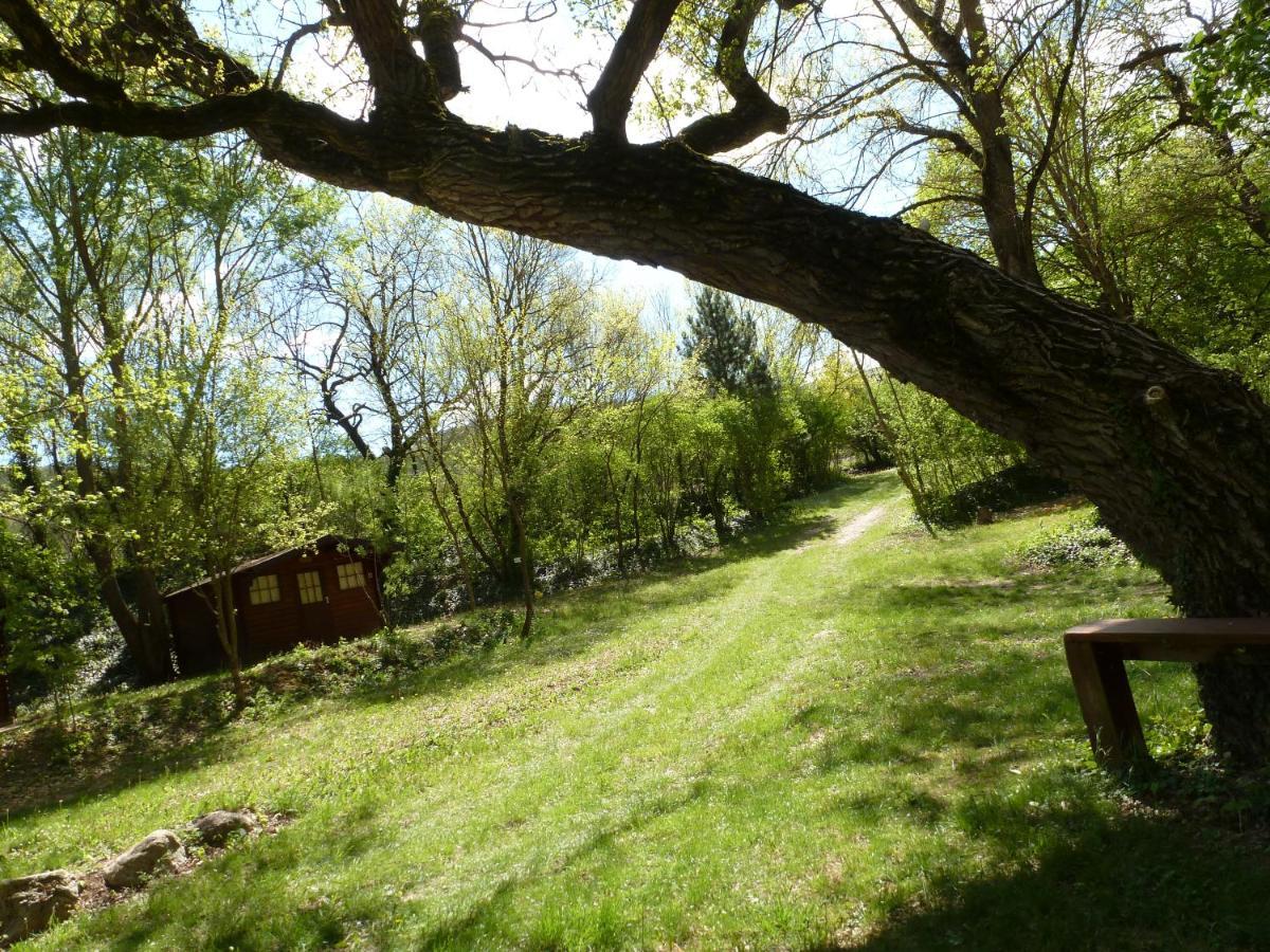 Camping La Vaugelette - Drome Montclar-sur-Gervanne Exterior foto